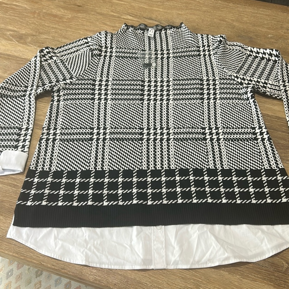 NWT Isaac Mizrahi Large pullover